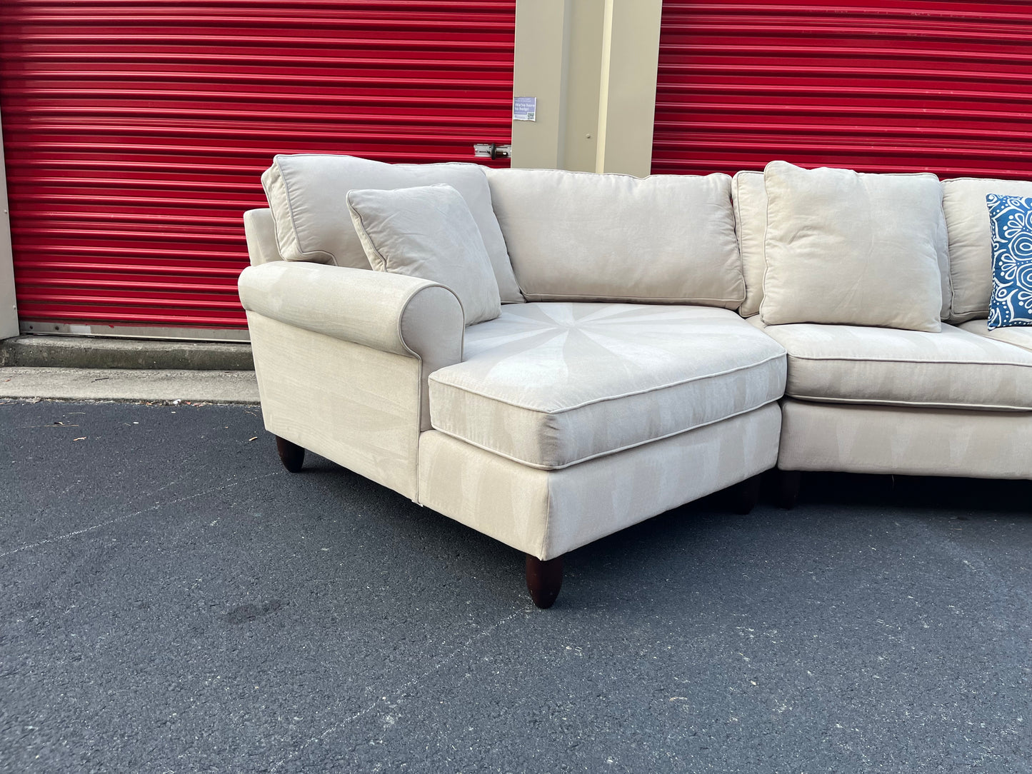 White Havertys 3Pcs Cuddler Sectional