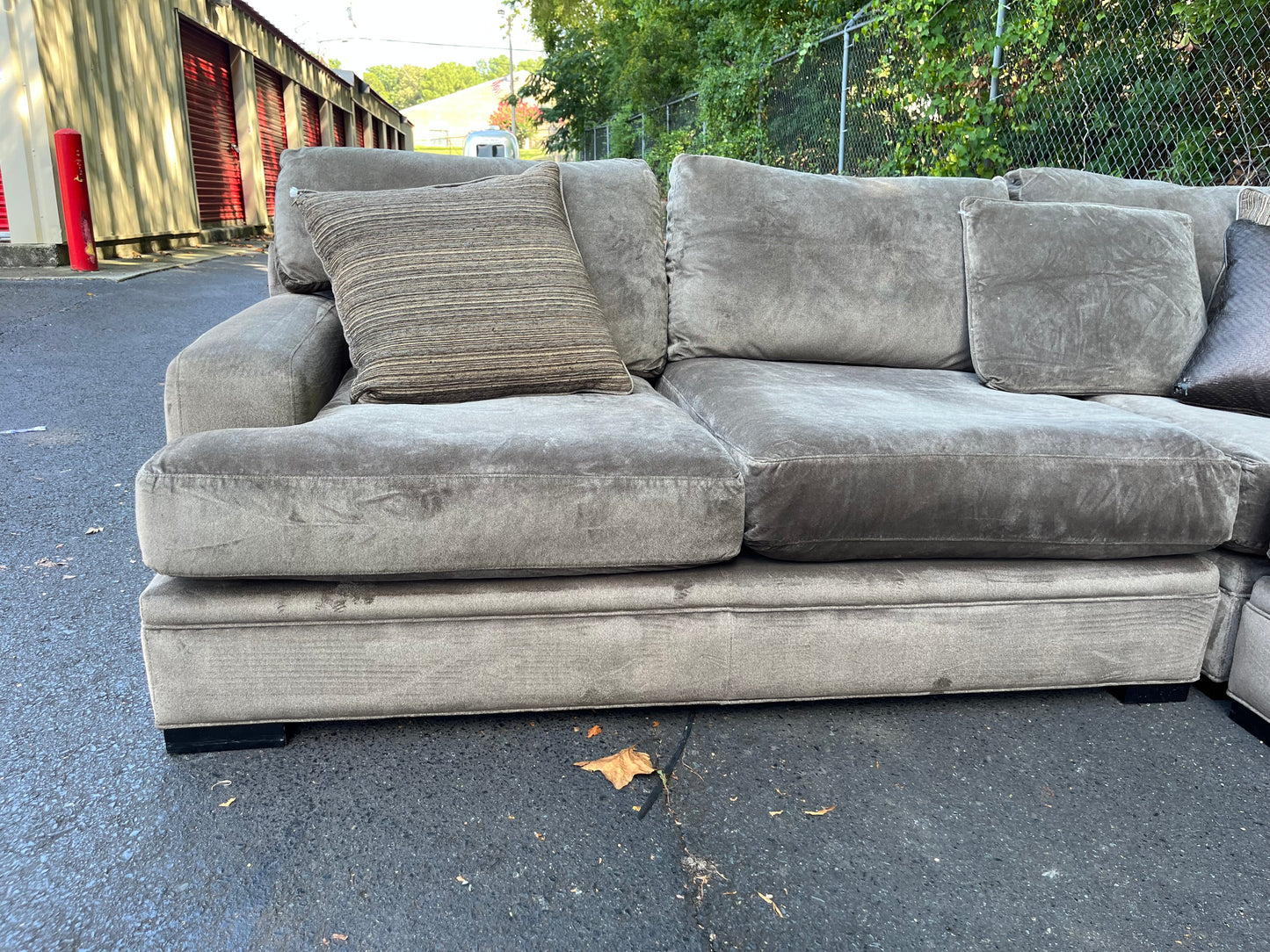 Brown and Gold 3Pcs Cindy Crawford Sectional