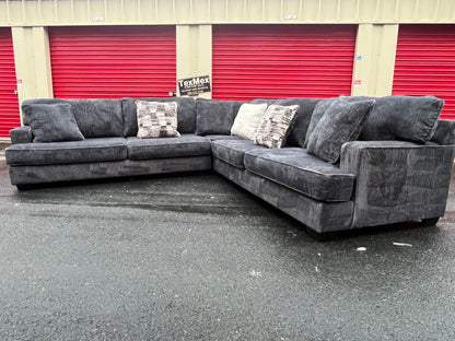 Blue Ashley Furniture Lavernett 3Pcs Sectional