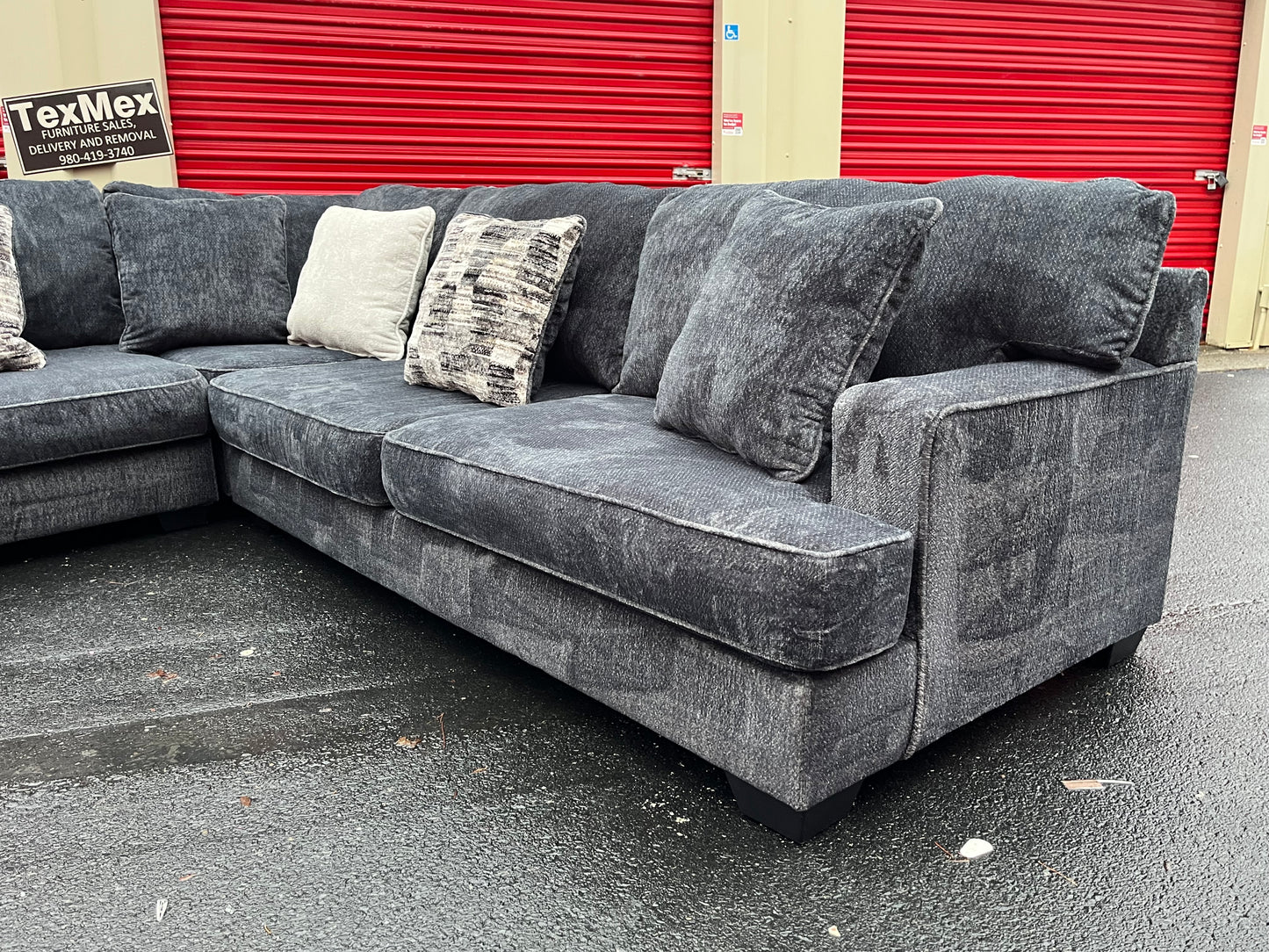 Blue Ashley Furniture Lavernett 3Pcs Sectional