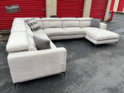 White Via Sorrento 4Pcs Sofia Vergara Sectional
