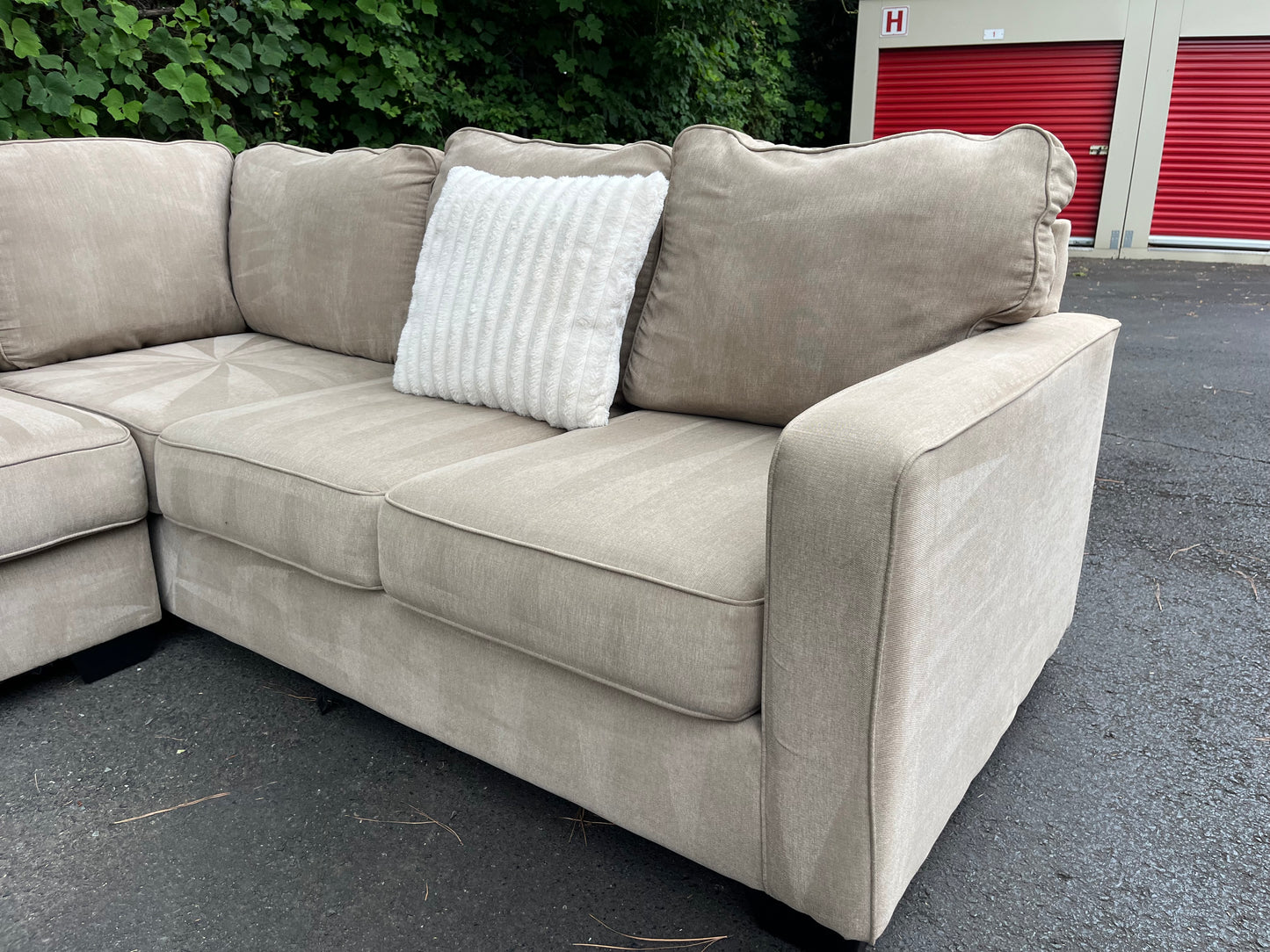 Ashley Furniture 2Pcs Sectional