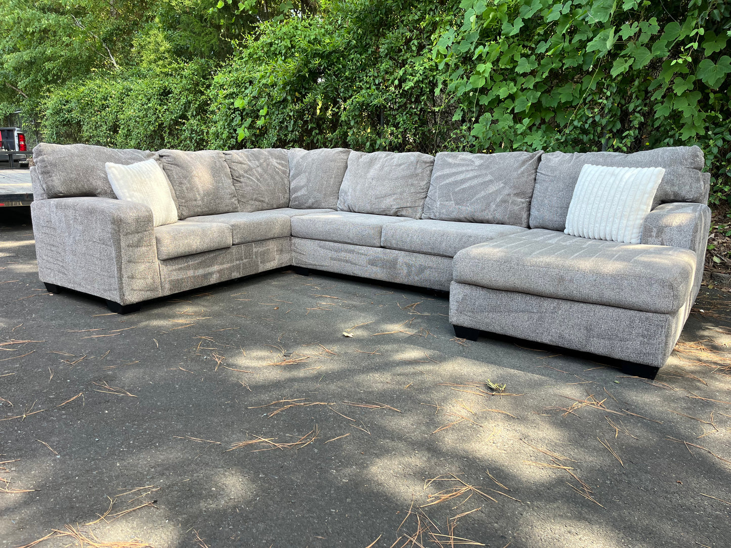 Ashley Furniture Ballinasloe 3Pcs Sectional