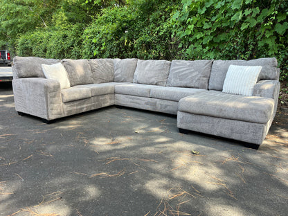 Ashley Furniture Ballinasloe 3Pcs Sectional