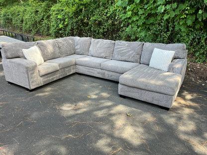 Ashley Furniture Ballinasloe 3Pcs Sectional