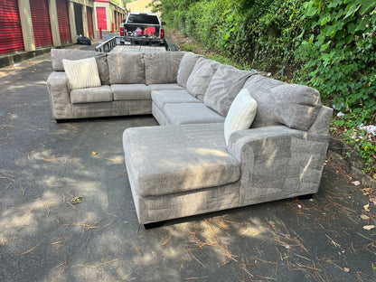 Ashley Furniture Ballinasloe 3Pcs Sectional
