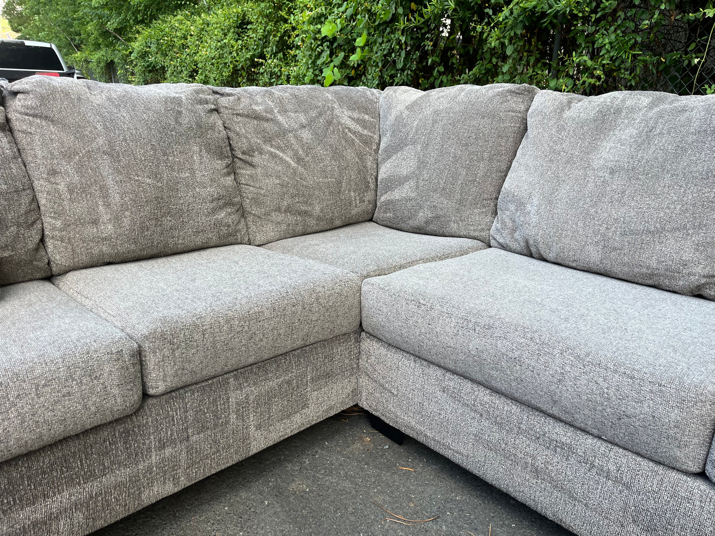 Ashley Furniture Ballinasloe 3Pcs Sectional