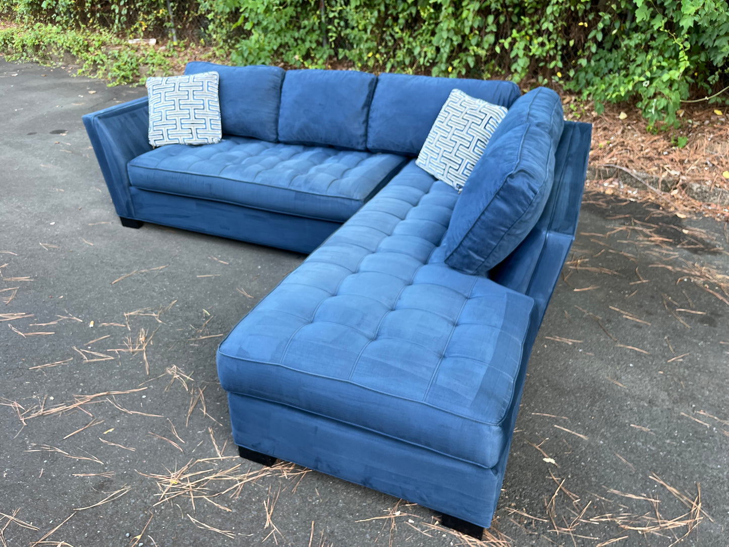 Cindy Crawford Calvin Heights 2 Piece Sectional