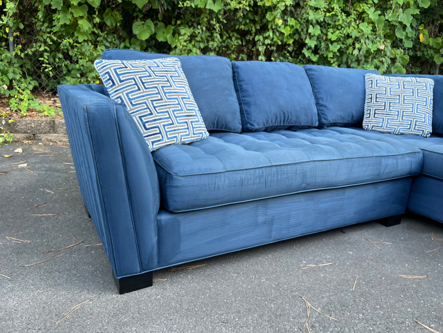 Cindy Crawford Calvin Heights 2 Piece Sectional