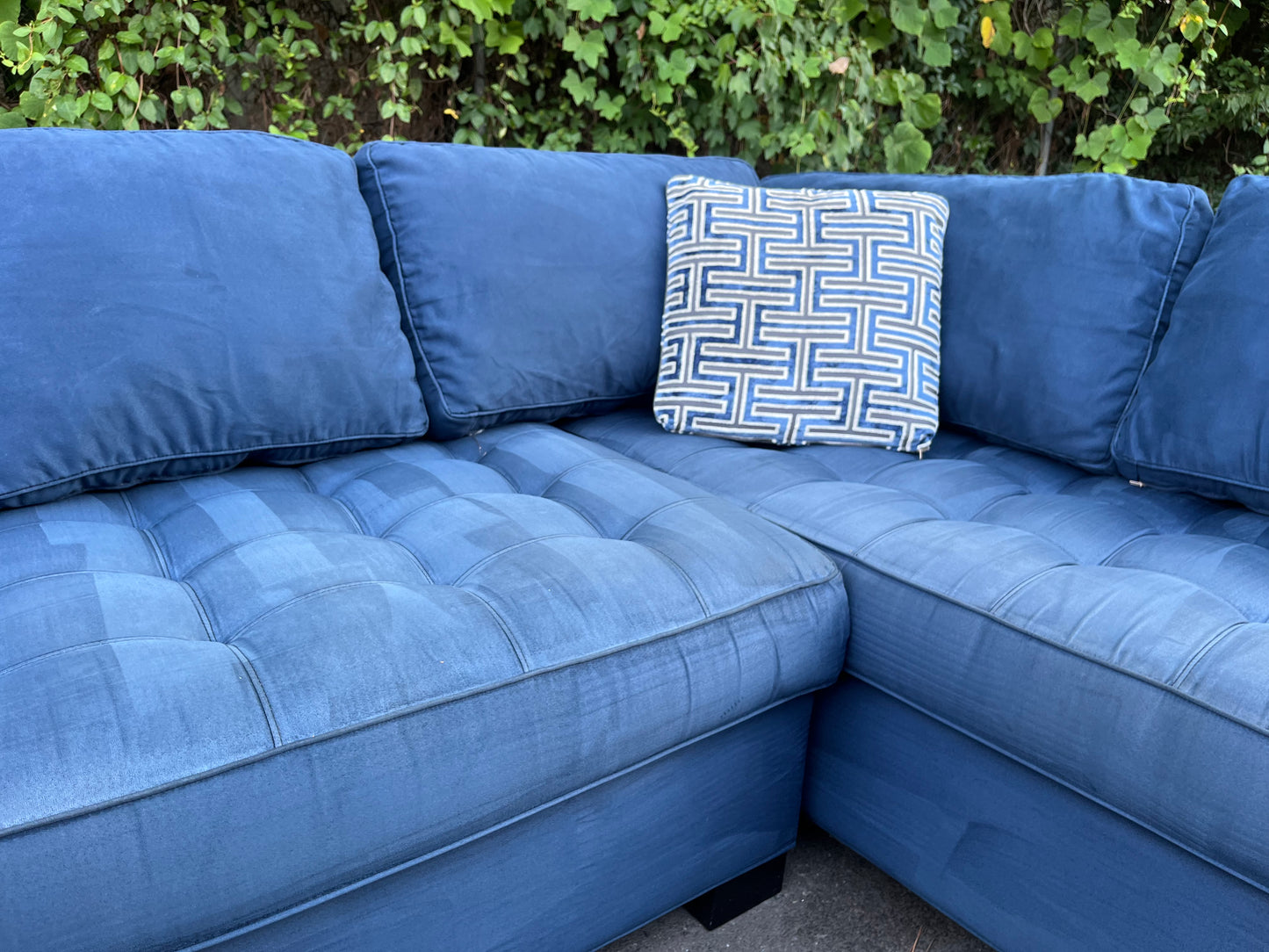 Cindy Crawford Calvin Heights 2 Piece Sectional