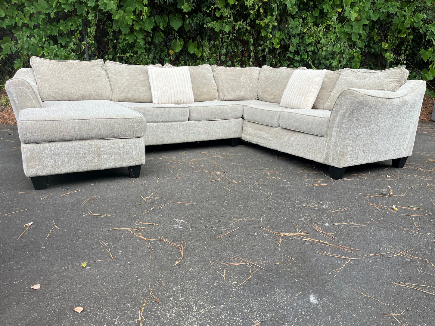 Ashley Furniture Venus 3Pcs Sectional