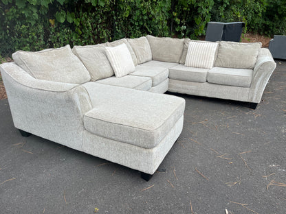 Ashley Furniture Venus 3Pcs Sectional
