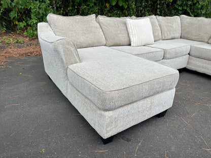 Ashley Furniture Venus 3Pcs Sectional